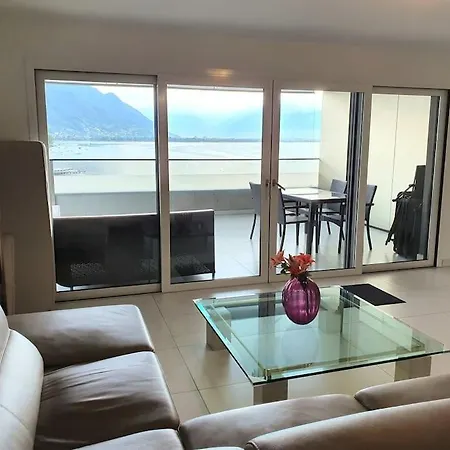 Apartman Lake View Penthouse Apt 701 Air-conditioned *