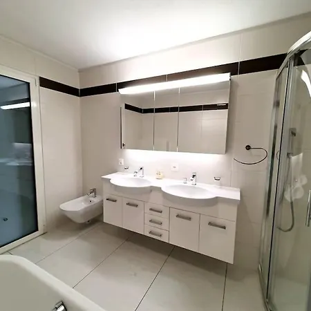 公寓 Lake View Penthouse Apt 701 Air-conditioned *